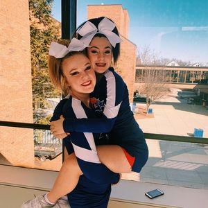 Meet your Posher, Aliveah